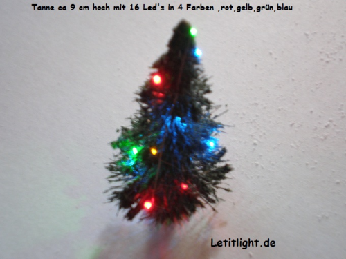 Weihnachtset with fir tree green 4 colored with 2x 8 LED