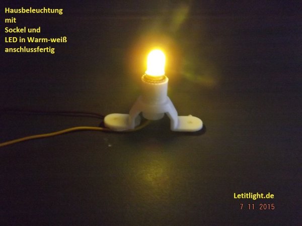 Éclairage LED avec la base -blanc chaud